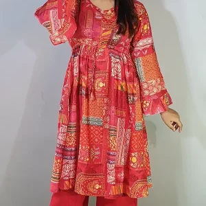 Artistic appeal of the Color Fusion Two Pice Dress