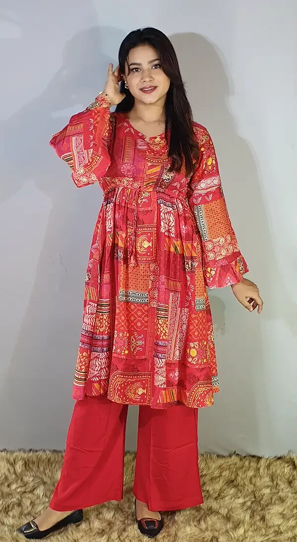 Artistic appeal of the Color Fusion Two Pice Dress