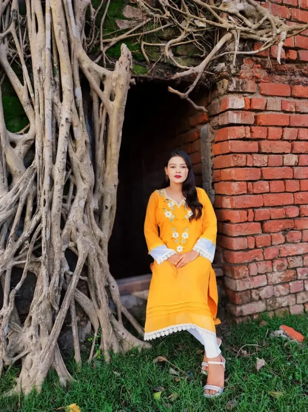 Latest Colorful Two Piece Kurtis – Chic & Comfortable Design