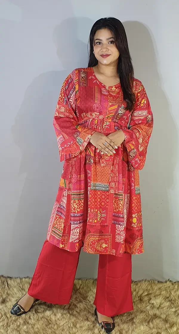 Artistic appeal of the Color Fusion Two Pice Dress